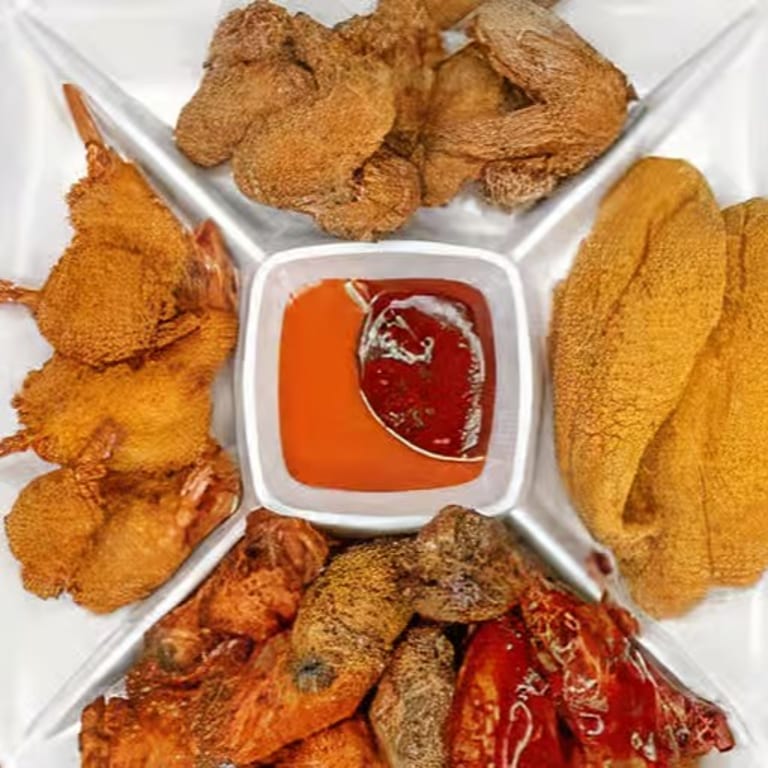 Crab Delights: Seafood and Southern Favorites